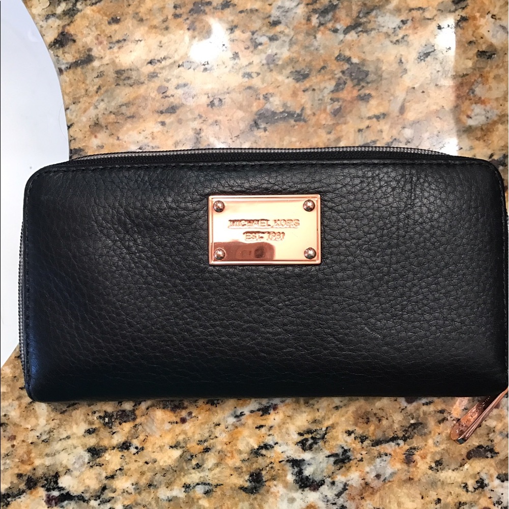 Michael Kors Black Leather Zip Wallet with Rose Gold Plate